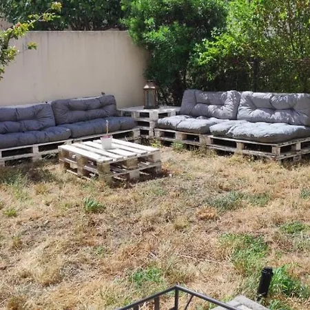 Apartament Jardin Terrasse Chez Charlene 30 Min En Voiture Des Plages Et Du Vieux Port Marsylia